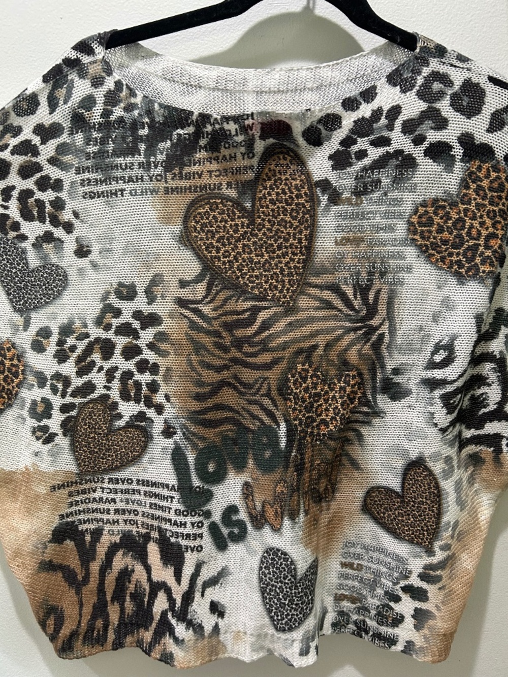 Yolly Italy Graphic Animal Print Heart Knit Top